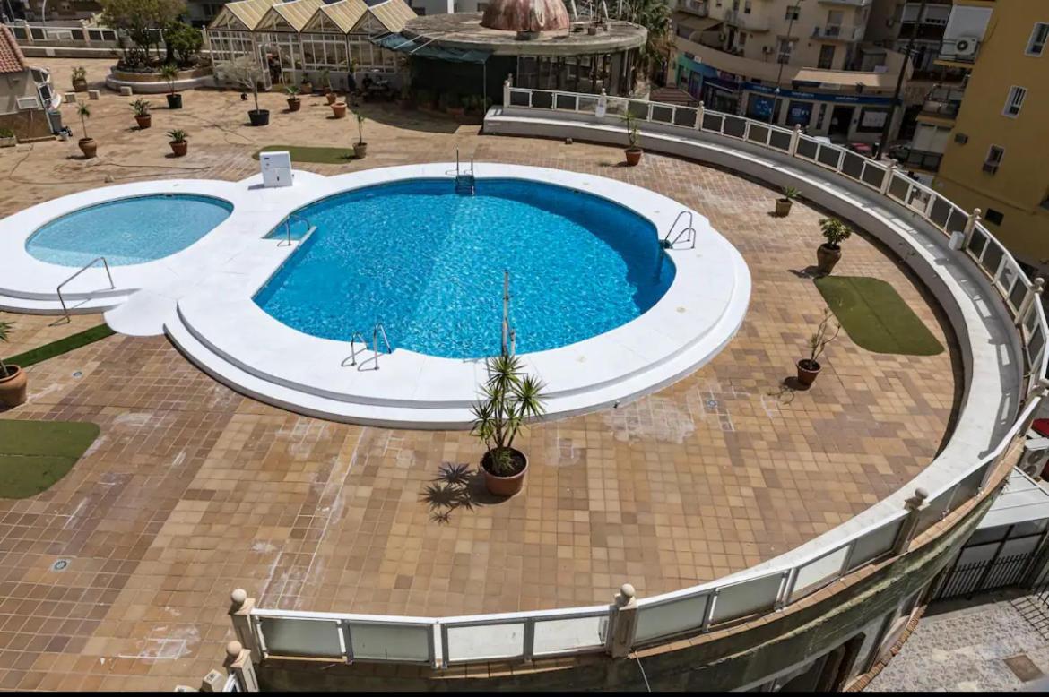 Torre Lll Apartment Torremolinos Bagian luar foto